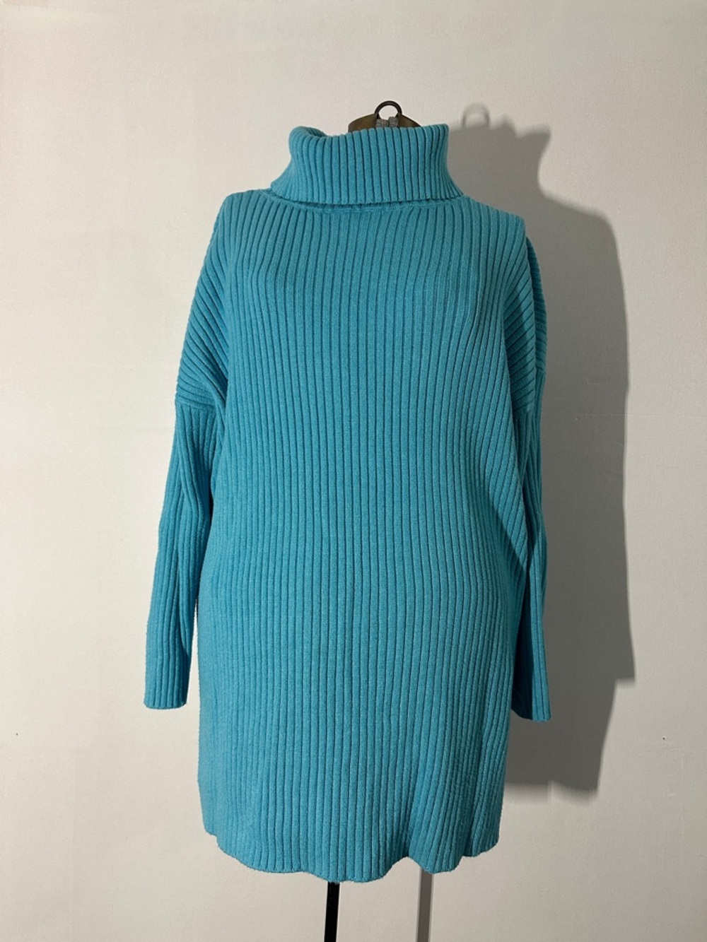Cozy Oversized Ribbed Turquoise Turtleneck Sweater